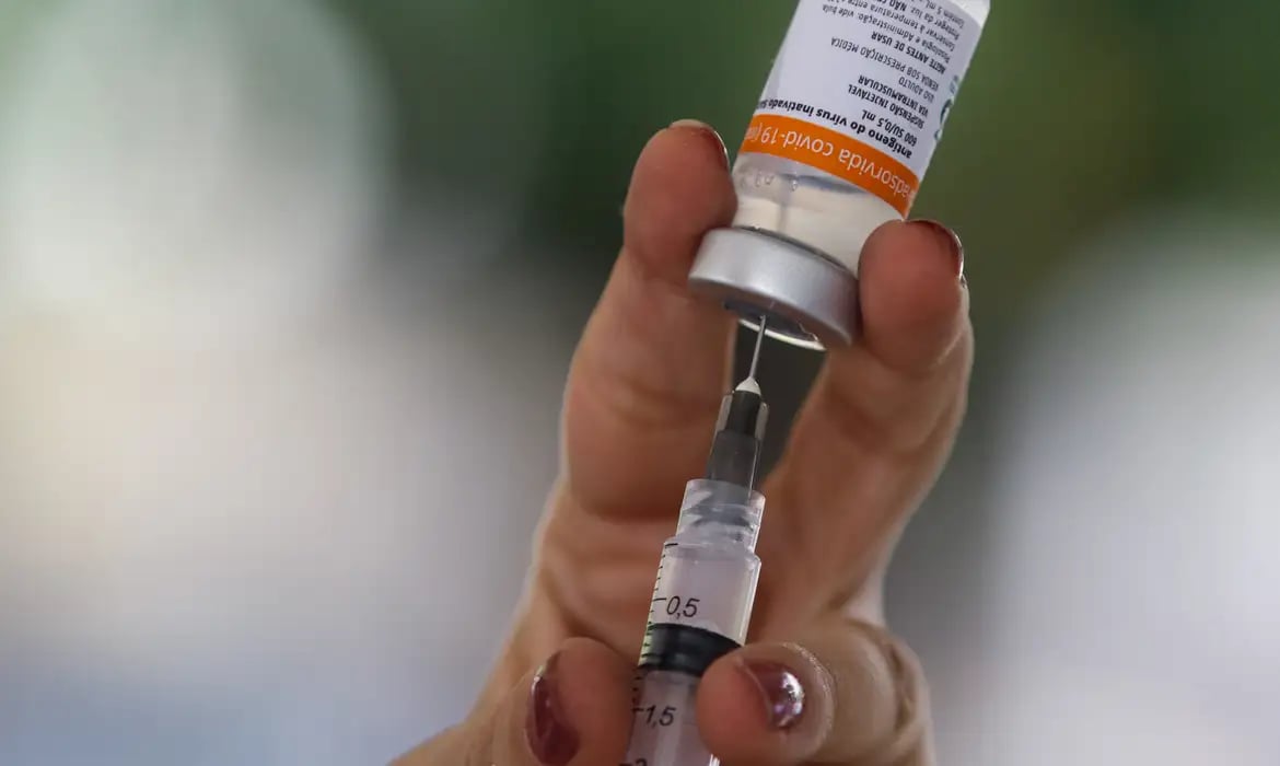 Anvisa determina atualização das vacinas de Covid-19 episode artwork
